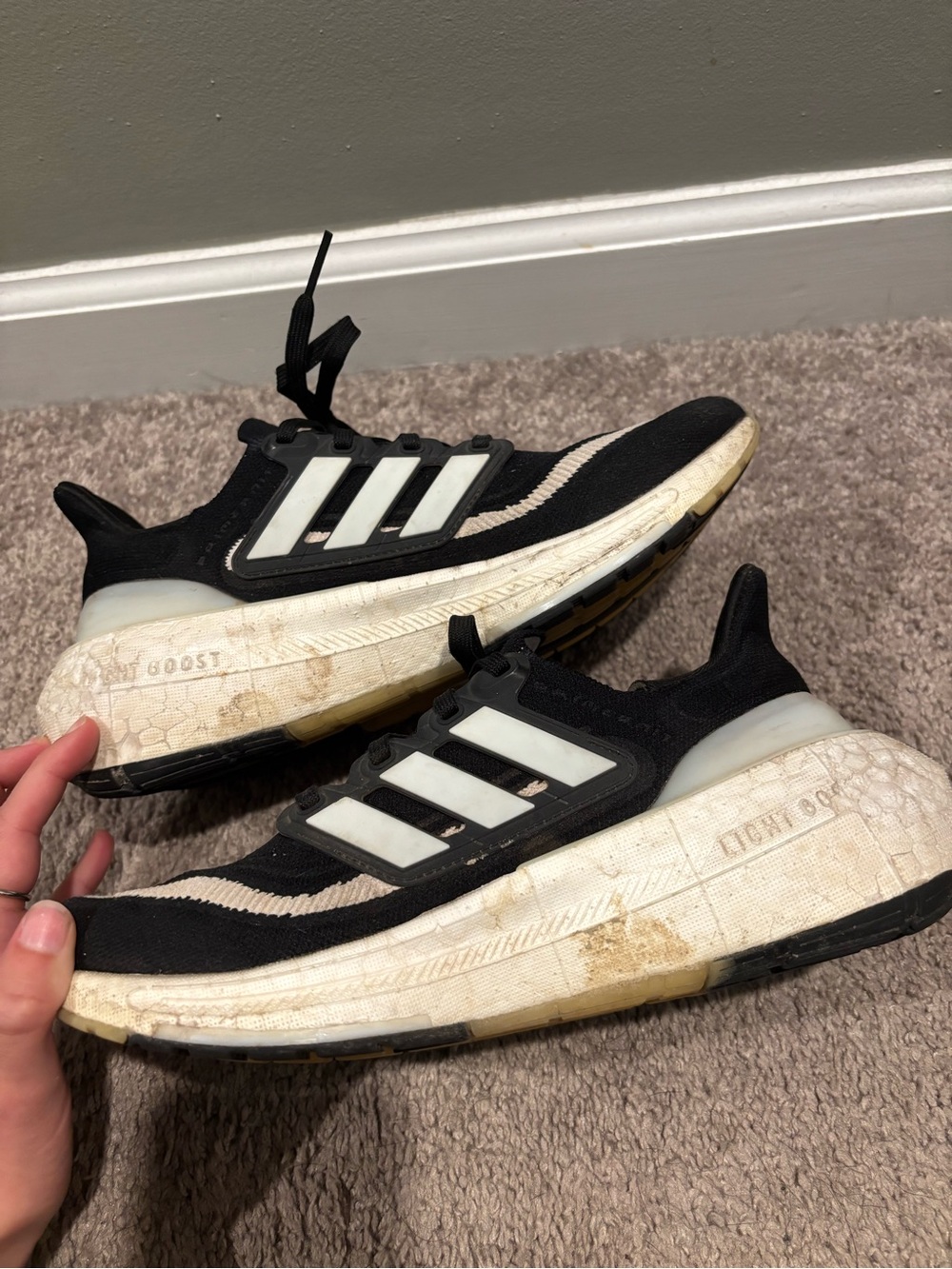 Adidas UltraBoost Light Running Shoes Black / White Women’s Sizs 8 HQ6345 - Picture 6 of 8